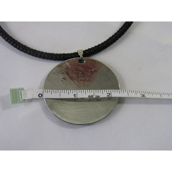 Est. 1946 Necklace Black Grey Leopard Animal Texture Silver Tone Choker Pendant - Picture 7 of 8